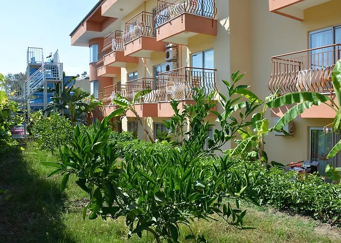 亚乌兹翰酒店 2* 锡德