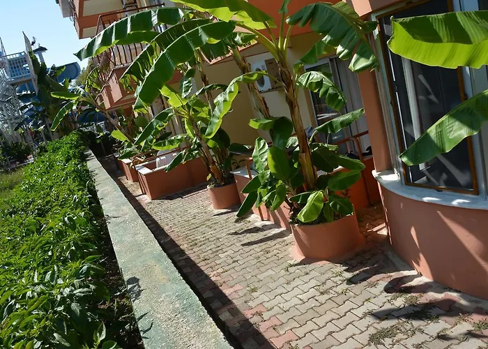 亚乌兹翰酒店 2*