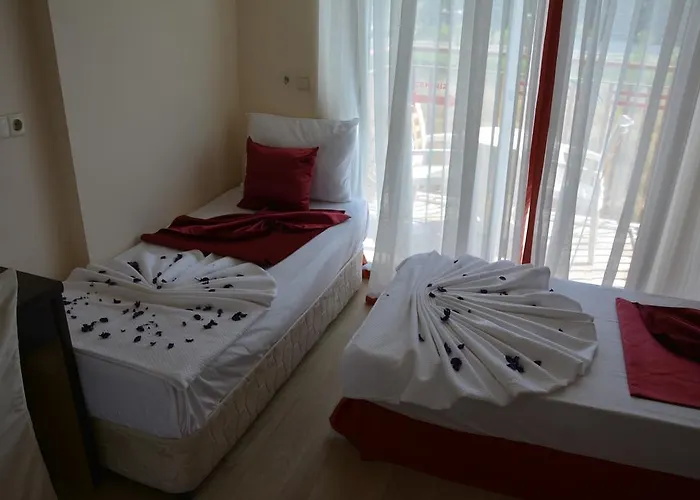 亚乌兹翰酒店 2* 锡德