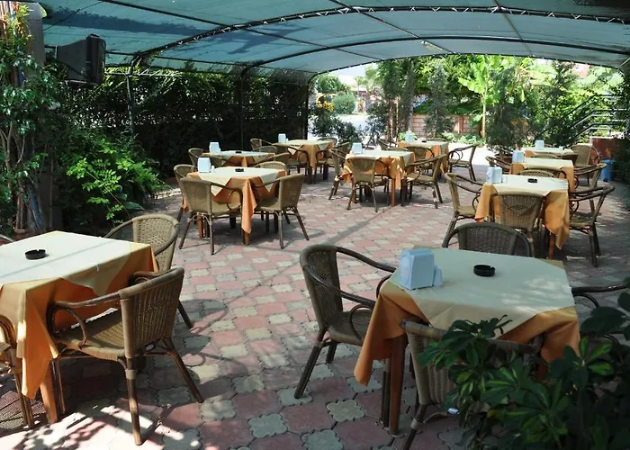 亚乌兹翰酒店 酒店 锡德