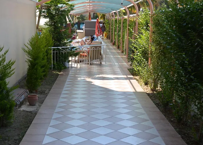 فندق يافوزان 2*